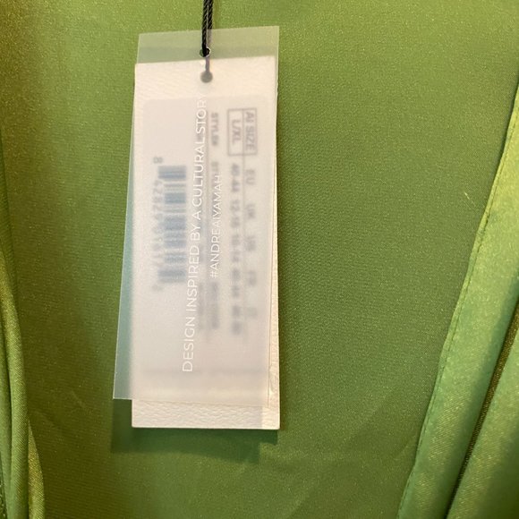 DRESS/ROBE - Picture 4 of 8